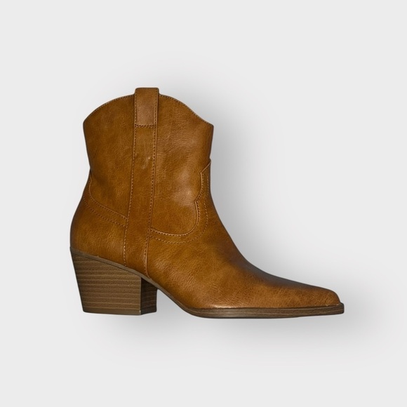 Universal Thread Women’s Boots - size 7.5 - NEW NEVER WORN - Picture 2 of 10